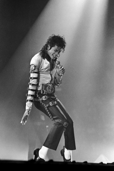 Moonwalk Through History: Michael Jackson’s Unmatched Impact on Music and Culture